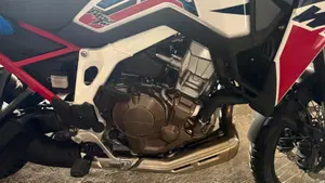 Honda Africa Twin CRF 1100L Urban (2022 - 23)  (12)