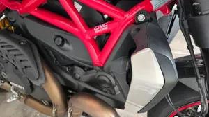 Ducati Monster 1200 R (2016 - 19)  (9)