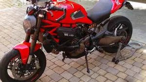 Ducati Monster 821 Dark ABS (2014 - 16)  (4)
