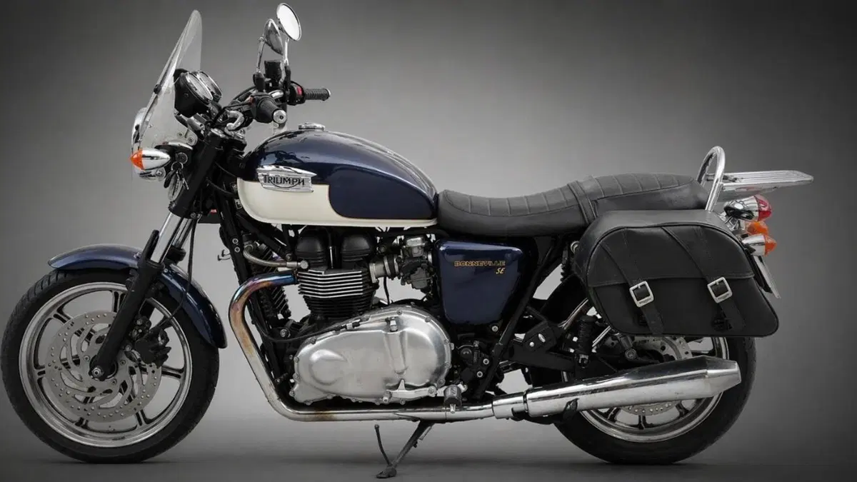 Triumph Bonneville SE (2009 - 13) 