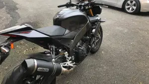 Aprilia Tuono V4 Factory (2019 - 20)  (8)