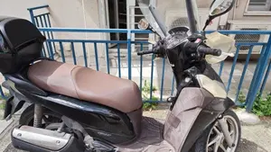 Honda SH 300 i (2011 - 14)  (4)