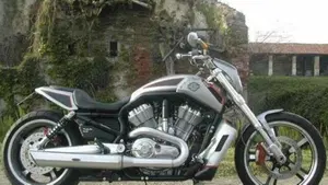 Harley-Davidson 1250 V-Rod Muscle (2009 - 17) - VRSCF  (3)