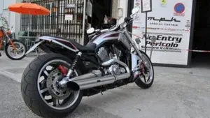 Harley-Davidson 1250 V-Rod Muscle (2009 - 17) - VRSCF  (5)