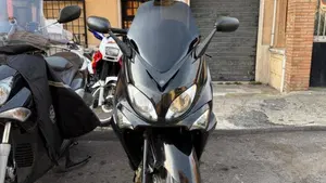 Yamaha T-Max 500 (2004 - 07)  (2)