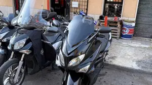 Yamaha T-Max 500 (2004 - 07)  (3)