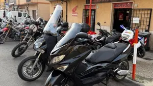 Yamaha T-Max 500 (2004 - 07)  (10)