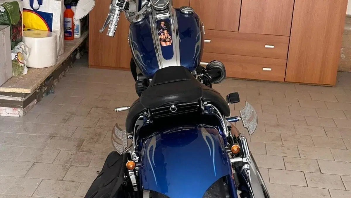 Harley-Davidson 1584 Rocker C (2009 - 11) - FXCWC  (3)