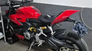 Ducati Streetfighter V2 (2022 - 24)  (12)