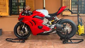 Ducati Panigale V4 1100 (2020)  (3)