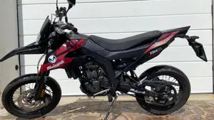 Malaguti XSM 125 (2019 - 20)  (2)