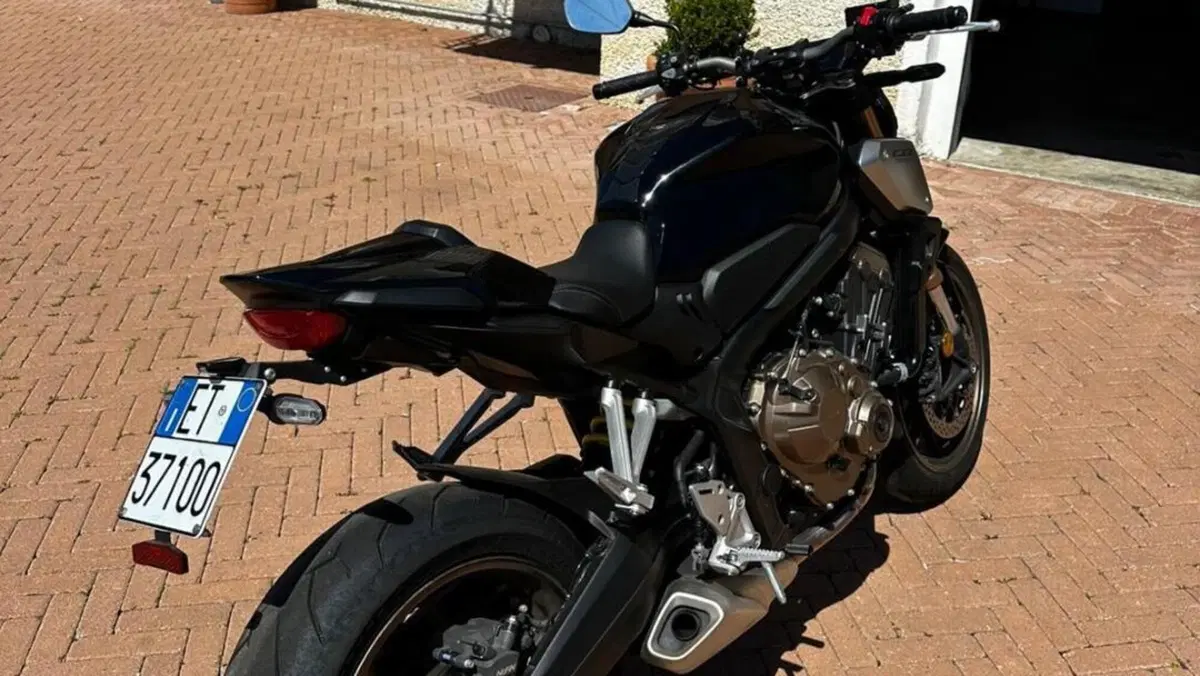 Honda CB 650 R (2019 - 20)  (3)