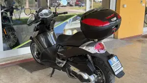 Aprilia Scarabeo 500 (2007 - 12)  (5)