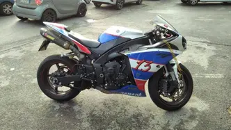 Yamaha YZF R1 (2009 - 11) usata