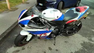 Yamaha YZF R1 (2009 - 11)  (3)