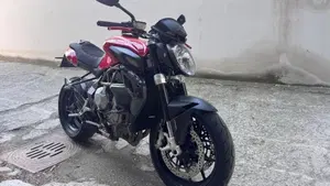 MV Agusta Brutale 675 EAS ABS (2011 - 16)  (2)