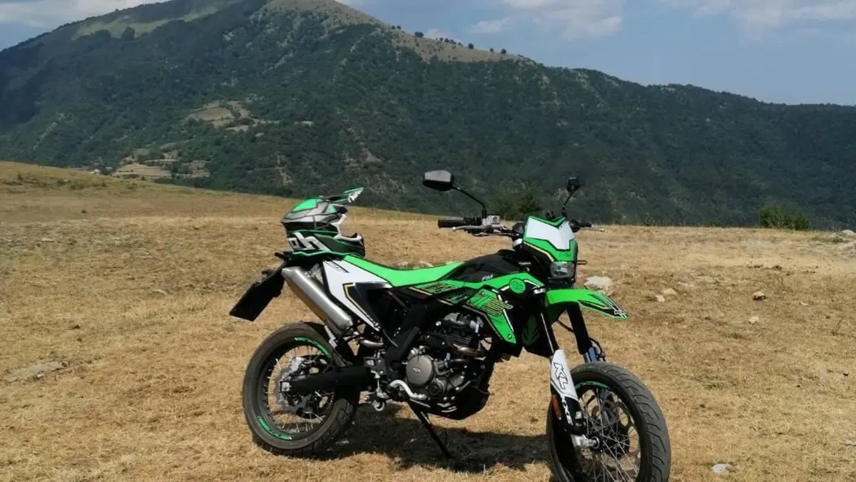 Kl KXE 125 Motard (2022 - 24)  (2)