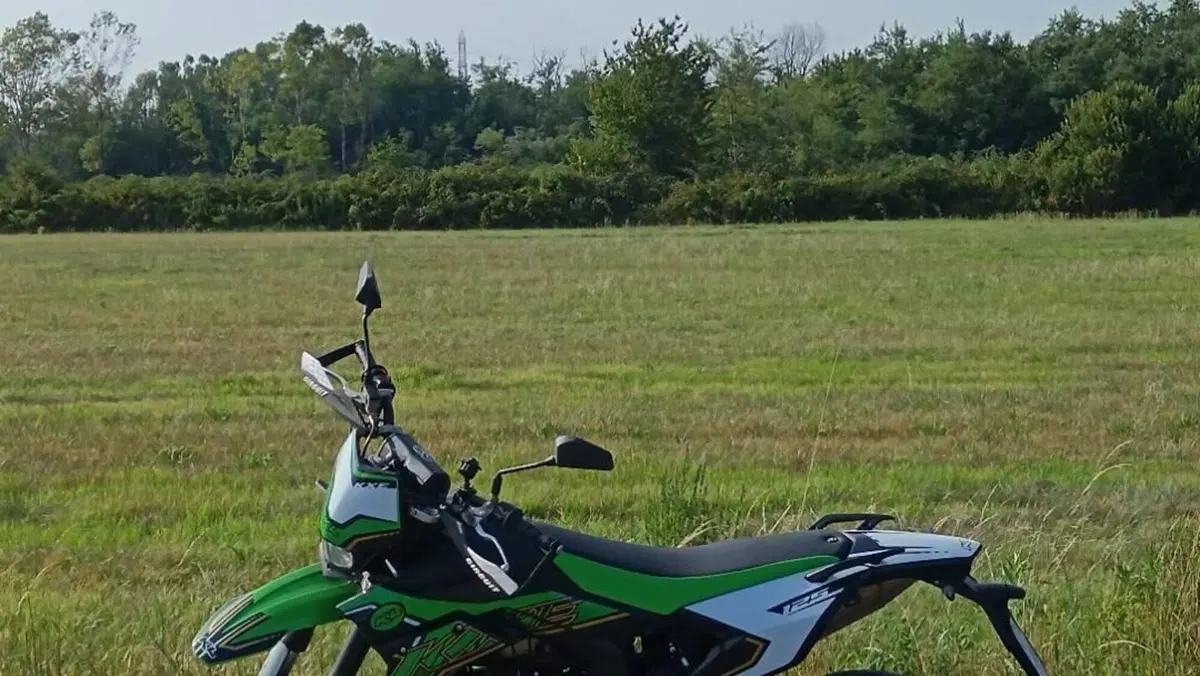 Kl KXE 125 Motard (2022 - 24)  (4)