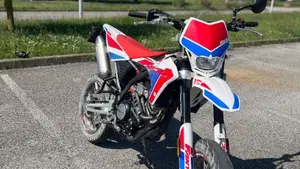Fantic Motor Motard 125 Performance 4t (2020)  (3)