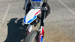Fantic Motor Motard 125 Performance 4t (2020)  (11)