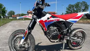 Fantic Motor Motard 125 Performance 4t (2020)  (13)