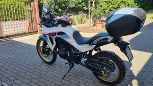 Honda Transalp XL750 (2023 - 24)  (2)