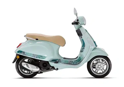 Vespa Primavera 125 Batik (2024 - 26) - Annuncio 9995749
