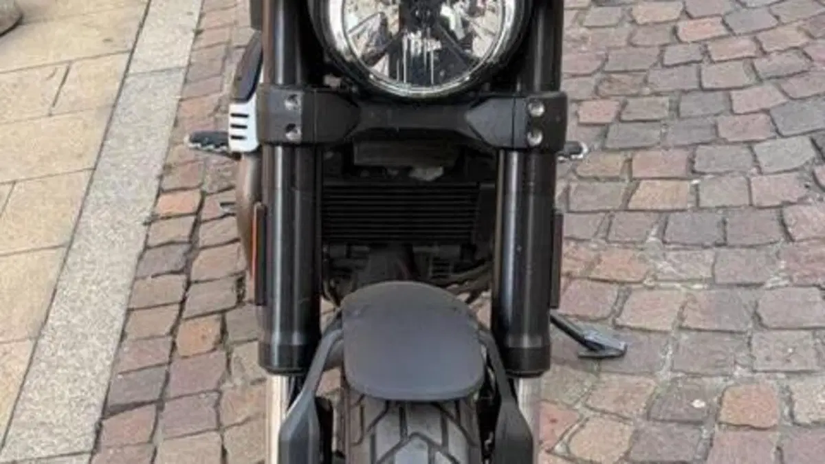 Ducati Scrambler 1100 Dark Pro (2020 - 24) 