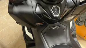 Yamaha T-Max 560 Tech Max (2022 - 24)  (4)