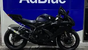 Suzuki GSX R 600 (2008 - 10)  (5)