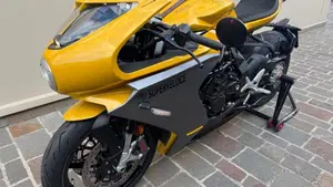 MV Agusta Superveloce 800 (2021 - 25)  (2)