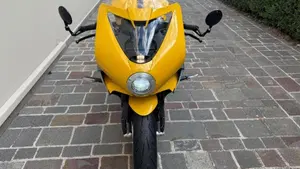 MV Agusta Superveloce 800 (2021 - 25)  (3)