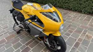 MV Agusta Superveloce 800 (2021 - 25)  (4)