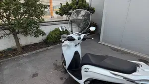 Honda SH 350 (2021 - 24)  (10)
