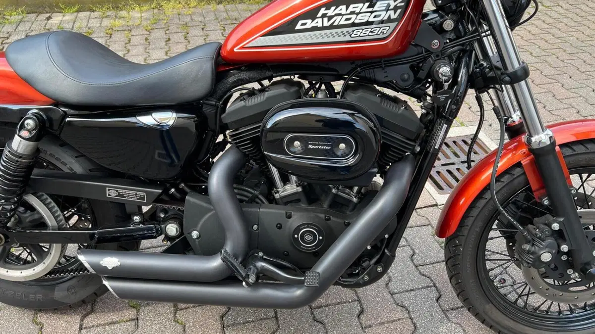 Harley-Davidson 883 R (2008 - 16) - XL 883R  (3)