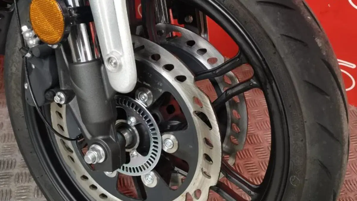 Voge Trofeo 300AC (2021 - 26)  (6)