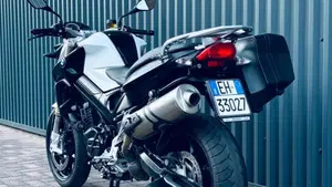 Bmw F 800 R (2015 - 16)  (6)