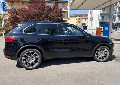 Porsche Cayenne 3.0 S Hybrid (10)