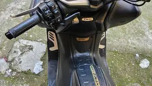 Yamaha T-Max 560 (2020 - 21)  (6)