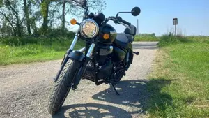 Royal Enfield Meteor 350 Aurora (2024 - 26)  (7)