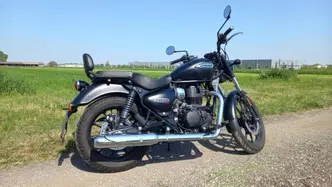 Royal Enfield Meteor 350 Aurora (2024 - 26) usata