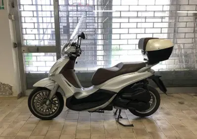 Piaggio Beverly 300 i.e. ABS-ASR (2016 - 20) - Annuncio 9996249