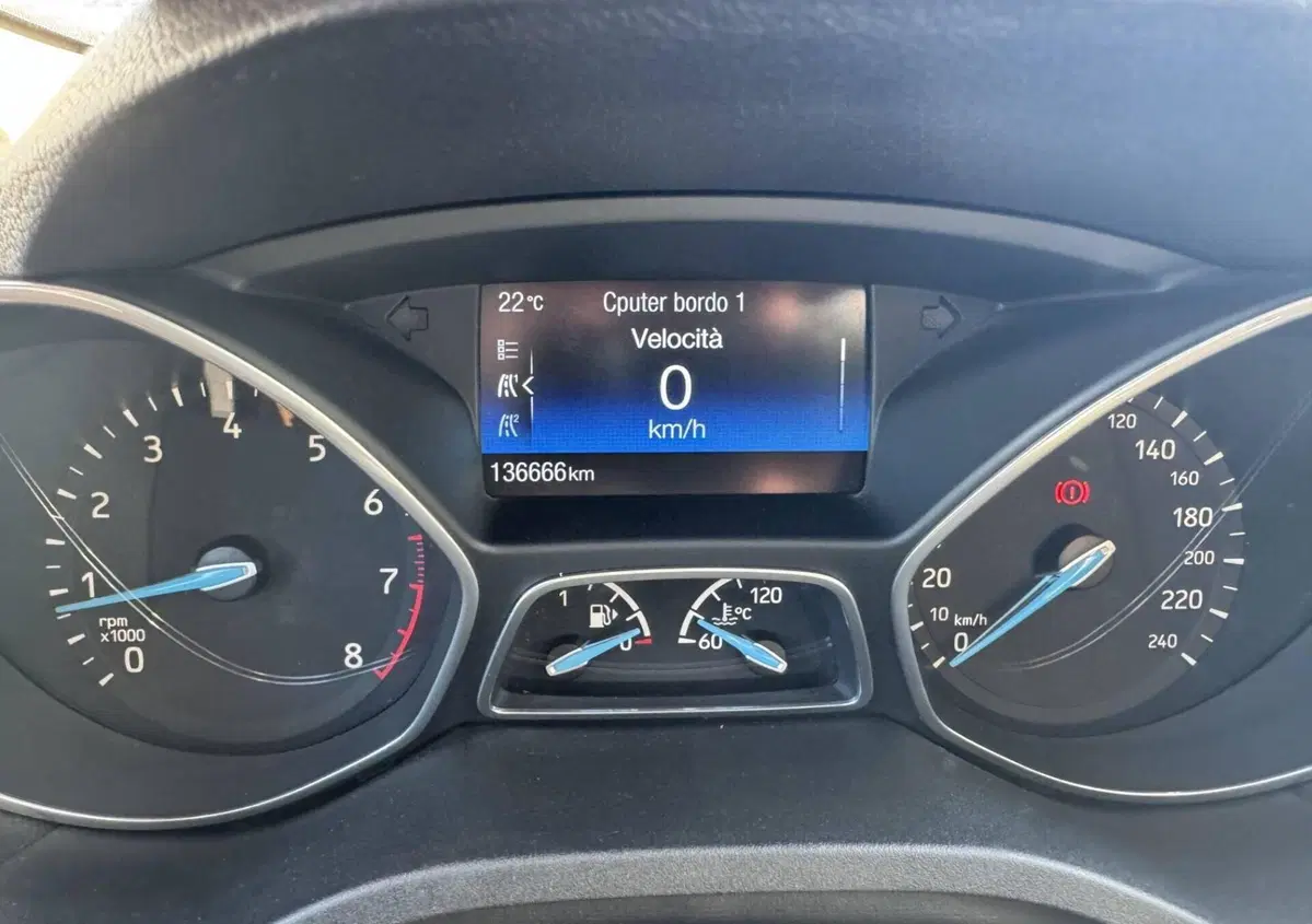 Ford C-Max 1.6 120CV GPL Plus (14)