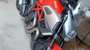 Ducati Diavel 1200 (2010 - 13)  (6)