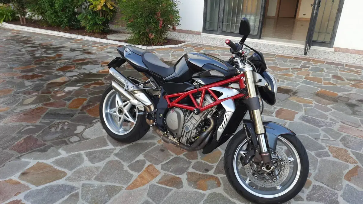 MV Agusta Brutale 910 S (2005 - 11) 