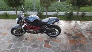 MV Agusta Brutale 910 S (2005 - 11)  (2)