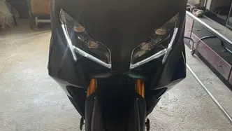 Yamaha T-Max 560 Tech Max (2025 - 26) usata