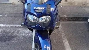 Suzuki GSX 750 F (1999 - 06)  (3)