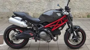 Ducati Monster 696 Plus (2007 - 14)  (2)