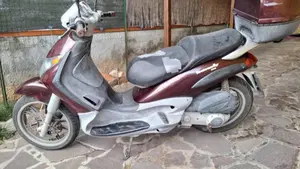 Piaggio Beverly 200 (2002 - 03)  (3)